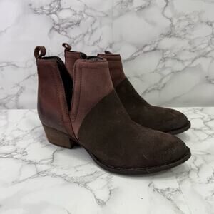 Journee Women's Leather Boots sz 8 Cut Out Ankle #M125